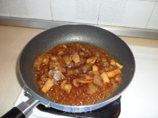 酱肉煲仔饭的做法步骤：6