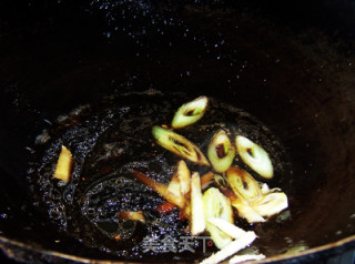 香脆酸甜的糖醋排骨的做法步骤：7