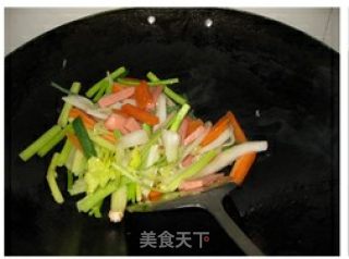 火腿杂炒菜篮子的做法步骤：6