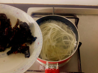 简单的午餐面的做法步骤：9