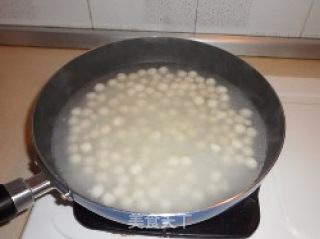 酒酿圆子的做法步骤：7