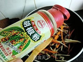 【苏菜】----罗汉腐皮卷的做法步骤：6
