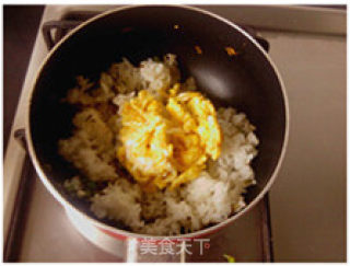 咸菜蛋炒饭的做法步骤：7