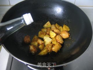 【苏菜】咖喱鸡翅的做法步骤：5
