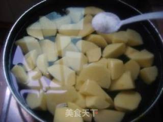 酱汁土豆的做法步骤：2