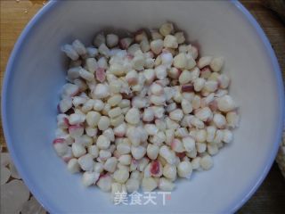 【苏菜】双耳玉米汤的做法步骤：3