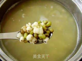 薏米百合绿豆粥的做法步骤：5