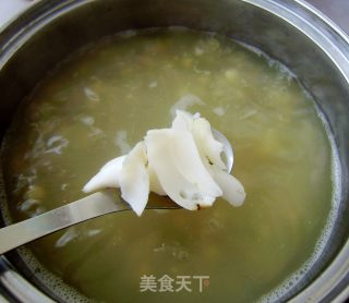 薏米百合绿豆粥的做法步骤：6