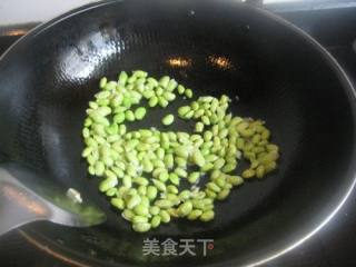 鲥虾冬瓜毛豆汤的做法步骤：2