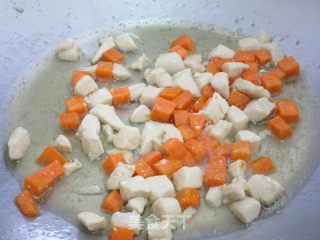变废为宝之【咖哩炒肉饭】的做法步骤：4