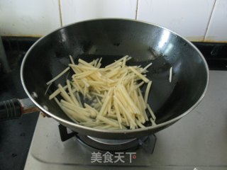 【珍惜今天的爱】酸辣土豆丝的做法步骤：5