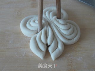 花样年华——菊花小馒头的做法步骤：6