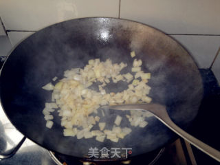 浓郁的肉酱通心粉的做法步骤：2