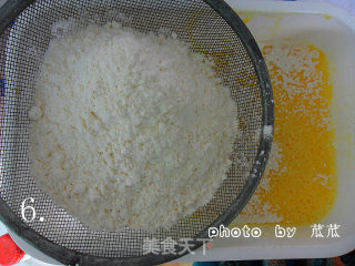 详细制作电饭锅蛋糕 （给没有烤箱的你）的做法步骤：6