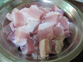 【苏菜】苏式红烧肉的做法步骤：1