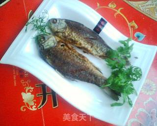 干煎鲫鱼的做法步骤：8