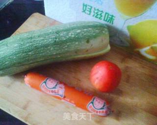肉肠角瓜的做法步骤：1