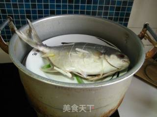 清蒸银鲳的做法步骤：4