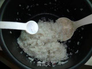 【苏菜】街头的美味小吃轻松做--粢饭糕的做法步骤：2