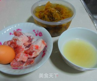 梅菜肉饼的做法步骤：1