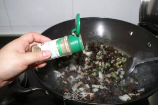 健康早餐--木耳洋葱肉包的做法步骤：6