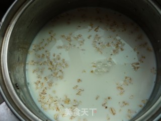 奶香焦麦粥的做法步骤：4
