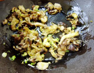 家常菜----香菇豆角的做法步骤：3