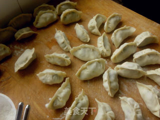 牛肉香菇玉米水饺的做法步骤：6