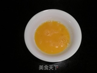 蒜苗炒蛋的做法步骤：2