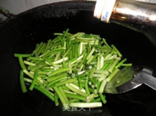 蒜苗炒蛋的做法步骤：4
