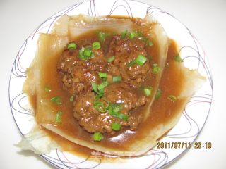 红烧狮子头的做法步骤：6