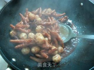 鹌鹑蛋烧鸡脚的做法步骤：18