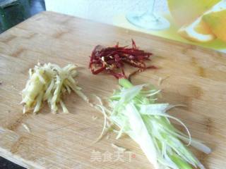 干煸西葫芦条的做法步骤：3