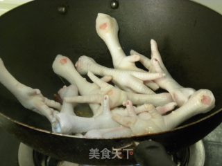 五香凤爪的做法步骤：4
