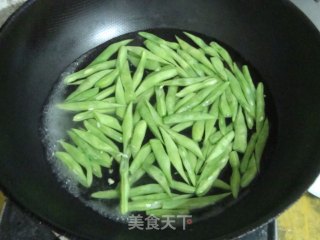 四季豆炒鸡蛋的做法步骤：4