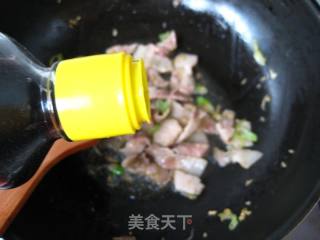 好吃易做家常菜—肉片烧芸豆的做法步骤：5
