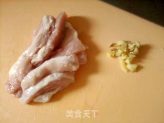 酥肉烩毛豆的做法步骤：2