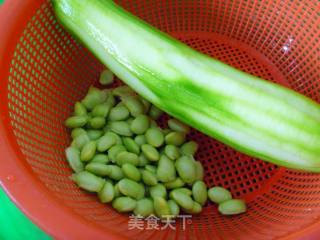 【苏菜】扬州家常小炒---丝瓜毛豆炒鸡蛋的做法步骤：3