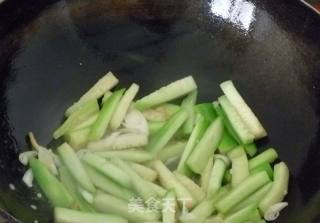 【苏菜】扬州家常小炒---丝瓜毛豆炒鸡蛋的做法步骤：11