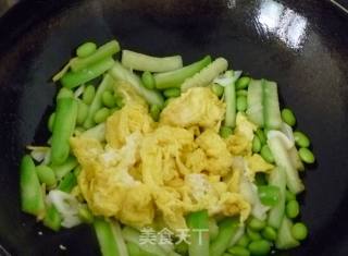 【苏菜】扬州家常小炒---丝瓜毛豆炒鸡蛋的做法步骤：13