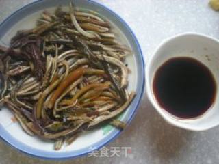 苏菜—洋葱炒鳝丝的做法步骤：2