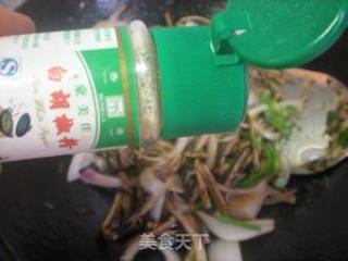 苏菜—洋葱炒鳝丝的做法步骤：8