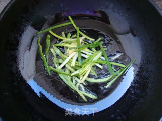 葱香萝卜丝的做法步骤：2
