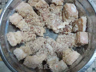 莲耦粉蒸肉的做法步骤：4