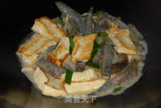 【浙菜】花跳鱼烧豆腐的做法步骤：11