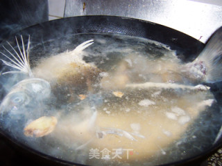 鲜美异常的西湖醋鱼的做法步骤：12