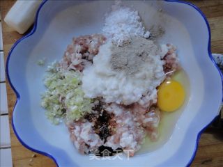 【浙菜】煎小肉饼的做法步骤：4