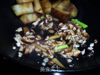 素菜荤吃的红烧冬瓜的做法步骤：9