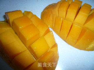 芒果西米露的做法步骤：2