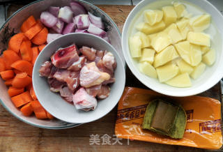 超美味咖喱鸡饭的做法步骤：1